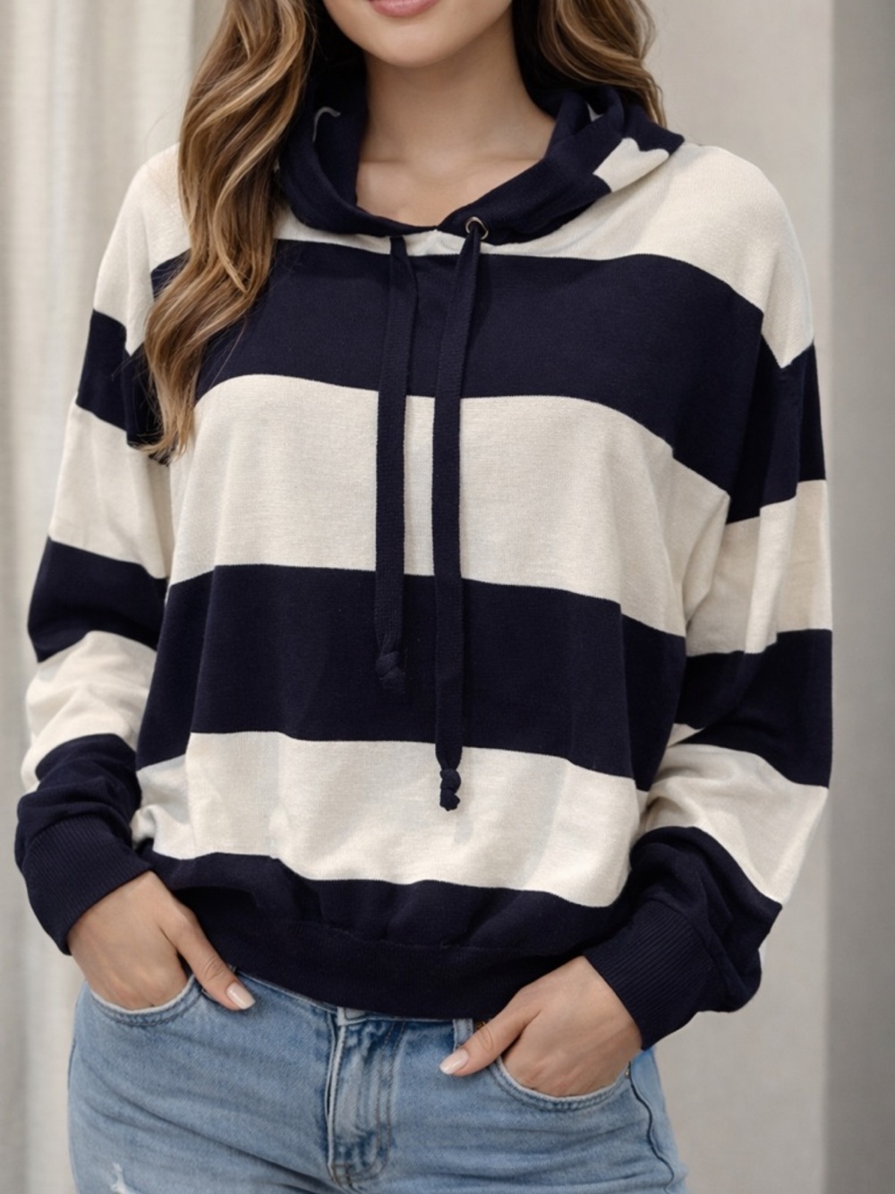 The Slope- Striped Navy and Cream Hooded Pullover Sweater Size Large